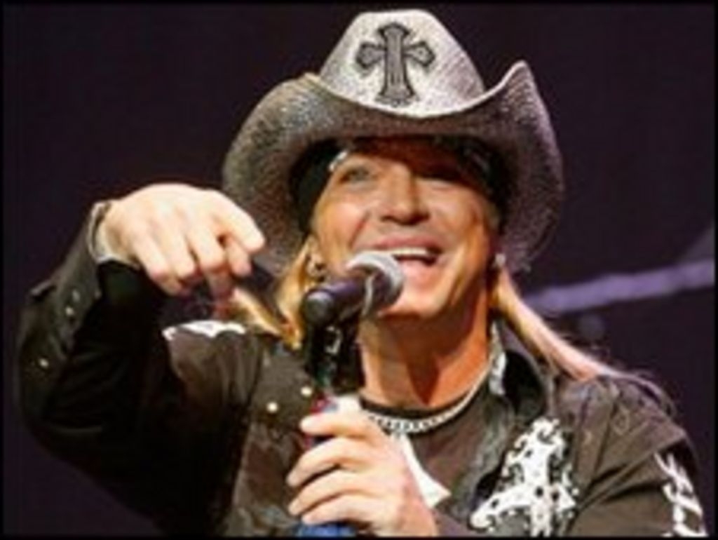 Poison Singer Bret Michaels Wins Celebrity Apprentice BBC News